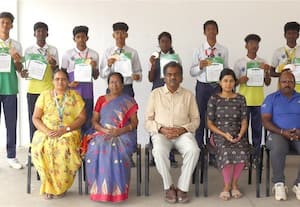 'பிரன்ட்லைன்' மாணவர்கள் மாநில போட்டிக்கு தகுதி