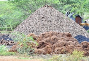 கரிமூட்டம் தொழில் மழையால் பாதிப்பு