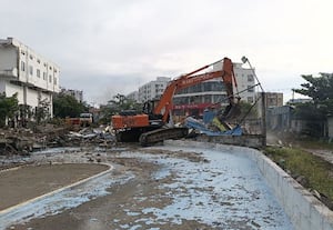 காயரம்பேடு ஊராட்சியில் ஆக்கிரமிப்புகள் அகற்றம்