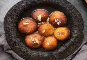 குழந்தைகளுக்கு பிடித்த பிரெட் குலோப் ஜாமூன்