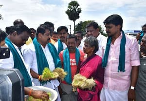 தமிழக அரசின் நிர்வாக திறமை இன்மையால் விவசாயிகள் பாதிப்பு: ஆய்வுக்கு பின் நயினார் குற்றச்சாட்டு