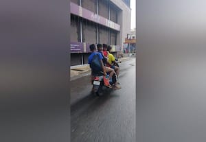 டூவீலர் இயக்கும் சிறுவர்கள் கண்டுகொள்ளாத பெற்றோர் சாலை விபத்துக்கு அச்சாரம்