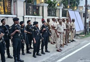 இ.சி.ஆரில் போலீசார் ரோந்து