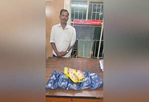 பஸ்சில் குட்கா கடத்தல் அரசு பஸ் கண்டக்டர் கைது