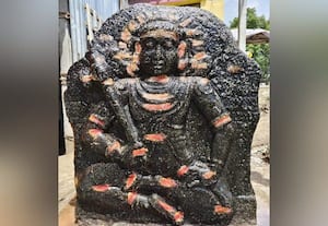 சண்டிகேஸ்வரர் புடைப்பு சிற்பம் திருக்கோவிலுாரில் கண்டுபிடிப்பு