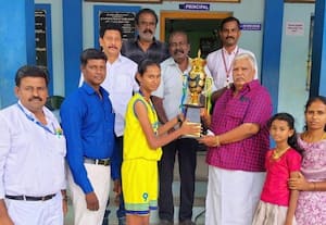கூடைப்பந்தில் சாதித்த பட்டிவீரன்பட்டி மாணவி
