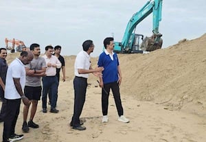 என்னதான் நடக்குது? : ரூ.30 கோடி கொட்டியும் முகத்துவாரத்தில் அடைப்பு: முதல்வர் அப்செட்; தீர்வு காண இரண்டு நாள்  கெடு 