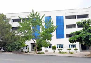 குமாரபாளையம் கல்லூரியில் 128 மாணவர்களுக்கு வாந்தி மயக்கம்