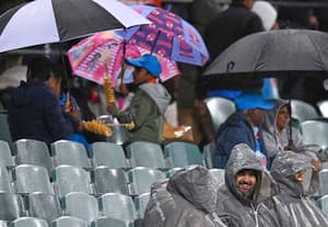 கனமழையால் இந்தியா - ஆஸி., முதல் டி20 ஆட்டம் பாதியில் ரத்து