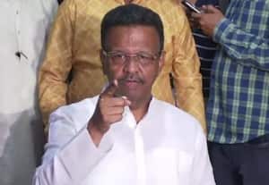 தேர்தல் கமிஷனுக்கு மிரட்டல் விடும் திரிணமுல் கட்சியினர்