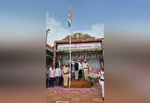 அமைச்சருக்கு கிடைக்காதது அதிகாரிக்கு கிடைத்தது