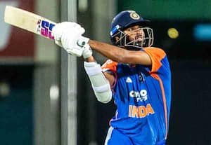 சபாஷ் வாஷிங்டன், அர்ஷ்தீப் சிங்: இந்திய அணி அசத்தல் வெற்றி