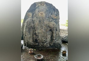 காலியாந்துாரில் கிடைத்த வலம்புரி விநாயகர் சிற்பம்