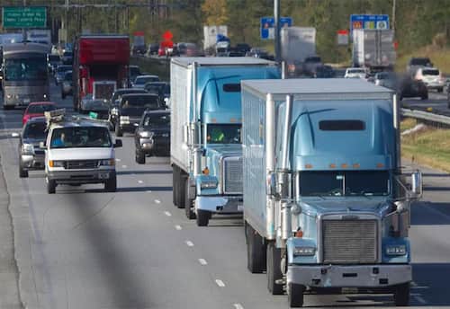  ஆங்கிலத்தில் புலமை இல்லாததால் 7,000 லாரி டிரைவர்கள் வேலை போச்சு