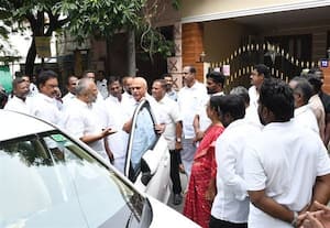 காங்., தலைவர் வீடு திடீர் முற்றுகை நிர்வாகிகள் போராட்டத்தால் பரபரப்பு