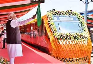 4 வழித்தடத்தில்  வந்தே பாரத் ரயில் சேவை: நவ., 8 ல் துவக்கி வைக்கிறார் பிரதமர்