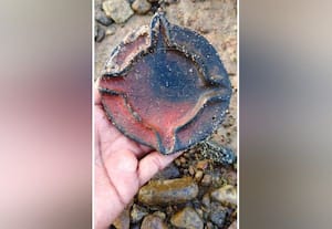 பழங்கால அகல் விளக்குகள் விழுப்புரம் அருகே கண்டெடுப்பு