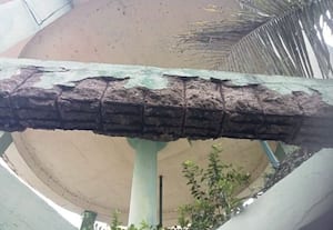 மேல்நிலை நீர்த்தேக்க தொட்டியின் துாண்களை வலுப்படுத்த கோரிக்கை