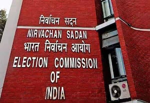 வீடு மாறினால் ஓட்டு உண்டா; என்னென்ன ஆவணம் தேவை?: வாக்காளர் பட்டியல் திருத்த பணியில் கேள்விகள் ஏராளம்