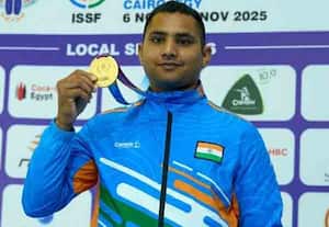 ரவிந்தர் சிங் 'தங்கம்': உலக துப்பாக்கி சுடுதலில்