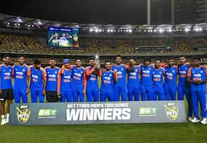 அபிஷேக் 'ஆயிரம்' அதிசயம்: கோப்பை வென்றது இந்தியா