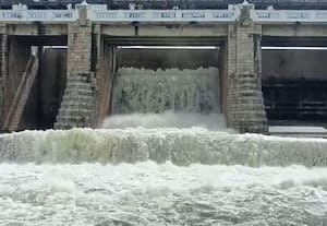 பூண்டியில் இருந்து வினாடிக்கு 2,000 கனஅடி நீர் வெளியேற்றம்