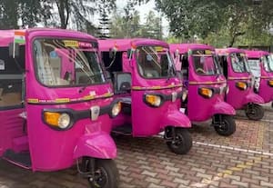 இளஞ்சிவப்பு ஆட்டோக்களை ஆண்கள் ஓட்டினால் பறிமுதல் கலெக்டர் எச்சரிக்கை