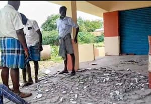 அண்டக்குடியில் புதிதாக கட்டிய ரேஷன் கடை கூரை பூச்சு சேதம்