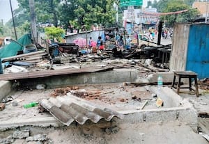 மானாமதுரை வைகை ஆற்று கரையில் ஆக்கிரமிப்பு அகற்றம்