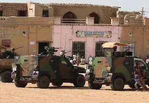 மாலியில் கடத்தப்பட்ட 5 இந்தியர்களை பாதுகாப்பாக மீட்க நடவடிக்கை; இந்திய தூதரகம்