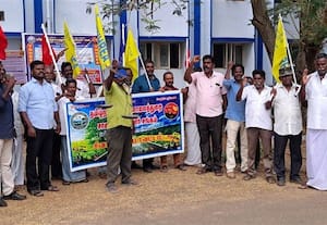 சாலைப்பணியாளர் ஆர்ப்பாட்டம்