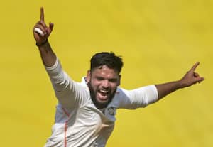 டில்லியை வென்றது காஷ்மீர் * ரஞ்சி கோப்பை தொடரில்...