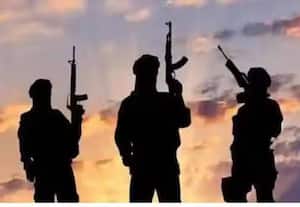 ஐ.எஸ்., பயங்கரவாதிகள் மூளைச்சலவை; 100 பட்டதாரி இளைஞர்கள் மீட்பு