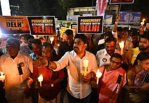 மெழுகுவர்த்தி ஏந்தி ஊர்வலம்