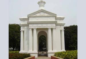 காமராஜர் கல்வி நிதியுதவி கிடைக்காமல் மாணவர்கள்...  பரிதவிப்பு; ஒட்டுமொத்தமாக கட்ட சொல்வதால் நெருக்கடி