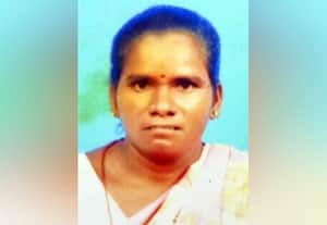 ﻿ உரிமையாளர் வீட்டில் 11 சவரன் திருடிய இரு பெண்கள் கைது