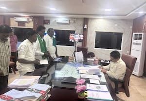 ﻿ ஆர்.எஸ்.மங்கலம் பெரிய கண்மாய்க்கு வைகை அணை நீர் திறக்க வலியுறுத்தல்