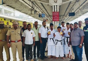 ﻿ தேசிய கராத்தே அணிக்கு தேர்வு