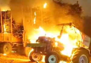 ﻿ டிராக்டருக்கு தீ வைப்பு செய்திக்கு பாக்ஸ்