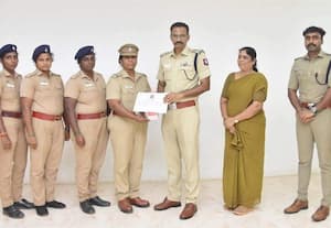 ﻿ சிறப்பாக பணிபுரிந்த போலீசாருக்கு பாராட்டு