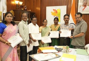 ﻿ புதுச்சேரி பிரதிநிதிகள் கவர்னரிடம் வாழ்த்து