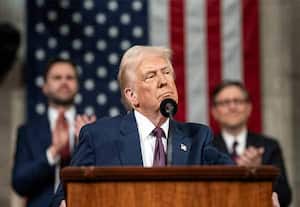 பிபிசி மீது சட்ட நடவடிக்கை; நஷ்ட ஈடு கேட்டு வழக்கு தொடர போவதாக டிரம்ப் அறிவிப்பு