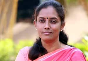 ﻿ காங்கிரசில் சேர விரும்பி ராகுலை சந்தித்தார் விஜய்