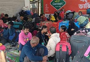 வாக்காளர் பட்டியல் தீவிர திருத்தம் எதிரொலி; வங்கதேசம் திரும்ப முயன்ற ஊடுருவல்காரர்கள் 300 பேர் கைது