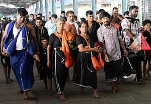 ﻿ ஆன்லைனில் பதிவில் ஆப்சென்ட்: சபரிமலையில் குறைந்த கூட்டம்