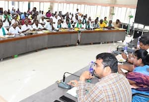 ﻿ இரவு, பகலாக மணல் கொள்ளை குறைதீர் கூட்டத்தில் விவசாயிகள் புகார்