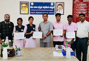 ﻿ வானுார் அரசு கல்லுாரி மாணவர்களுக்கு பாராட்டு