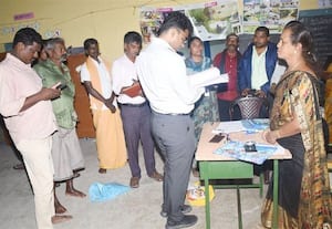 ﻿ சிறப்பு தீவிர திருத்த பணி சின்னசேலத்தில் கலெக்டர் ஆய்வு