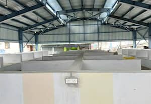 ﻿ கட்டி முடித்த கடைகள் திறப்பது எப்போது?