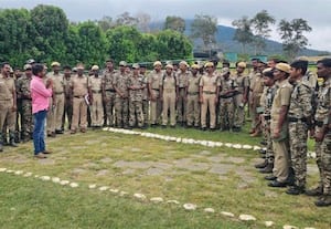 ﻿ தானியங்கி கேமரா பொருத்துவது குறித்து வன ஊழியர்களுக்கு பயிற்சி